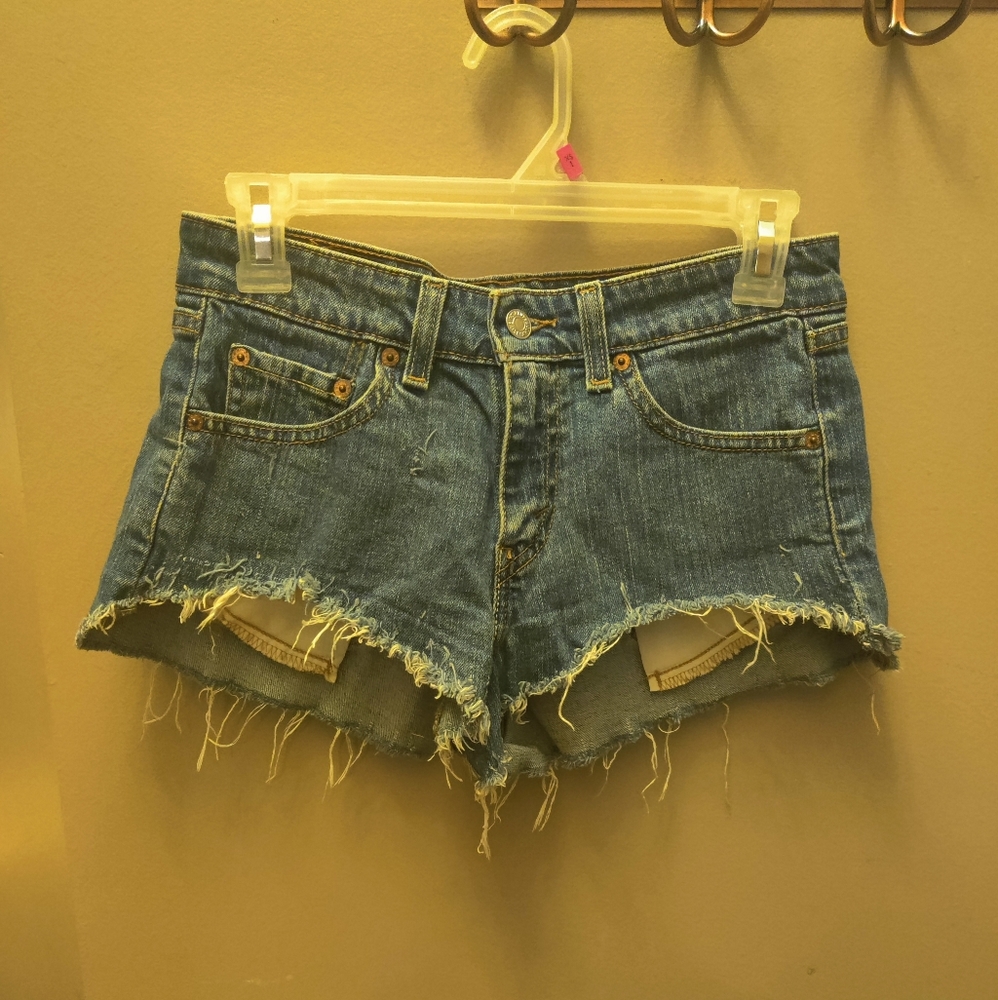 Levi's Superlow Stretch Shorts.. Sz 3 Junior's